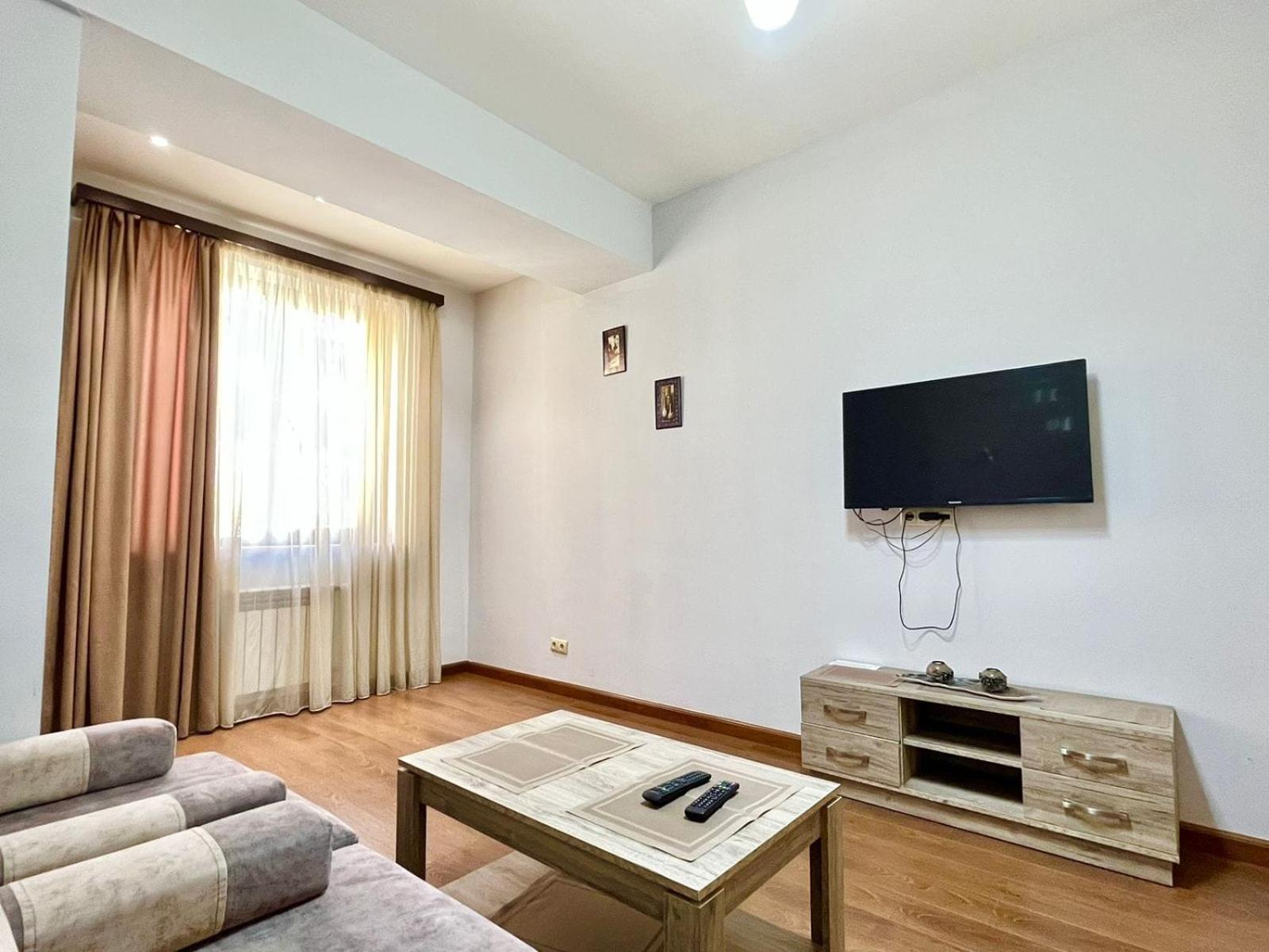 Ns Apartments In Yerevan City Centre Bagian luar foto