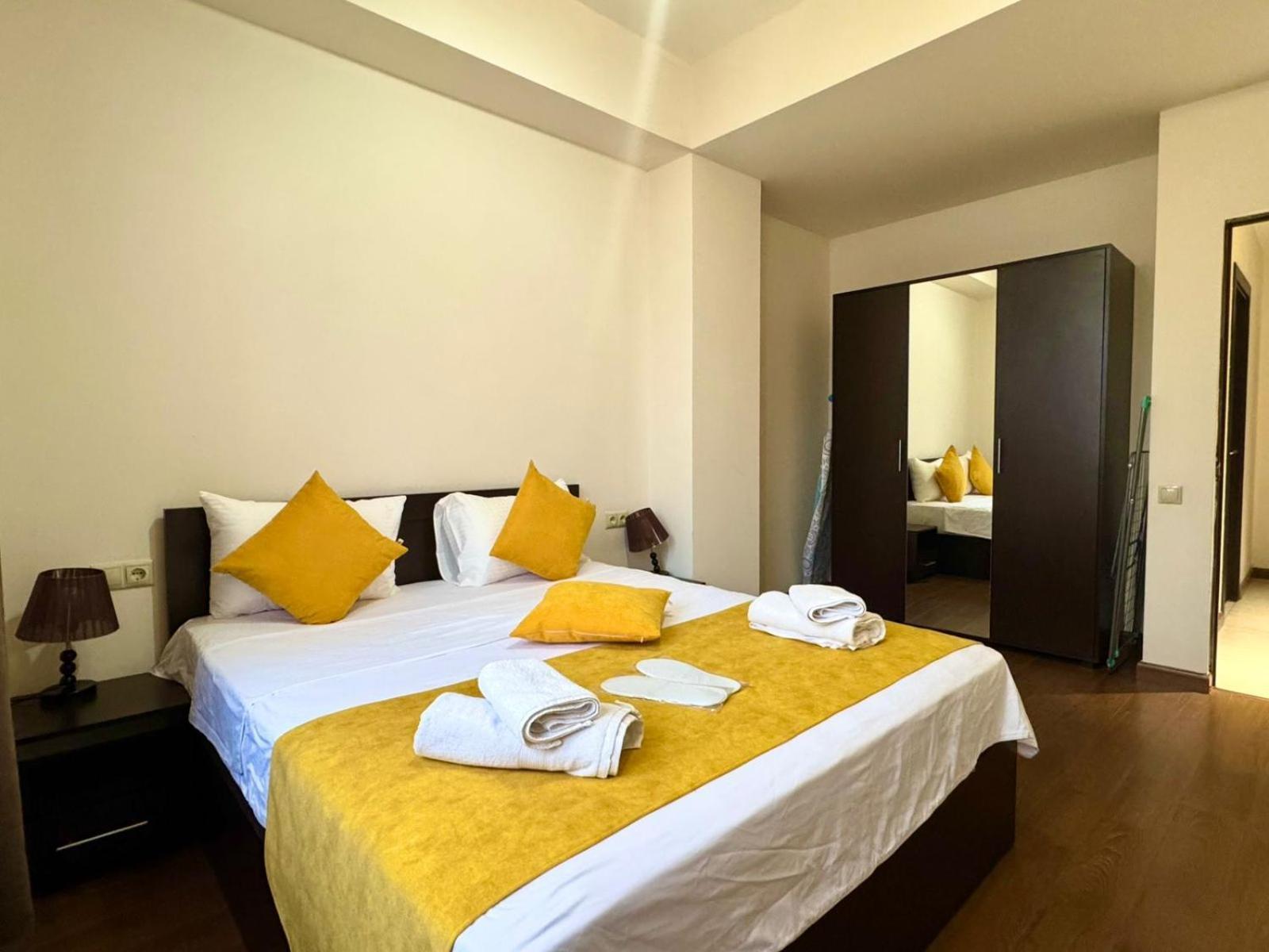 Ns Apartments In Yerevan City Centre Bagian luar foto